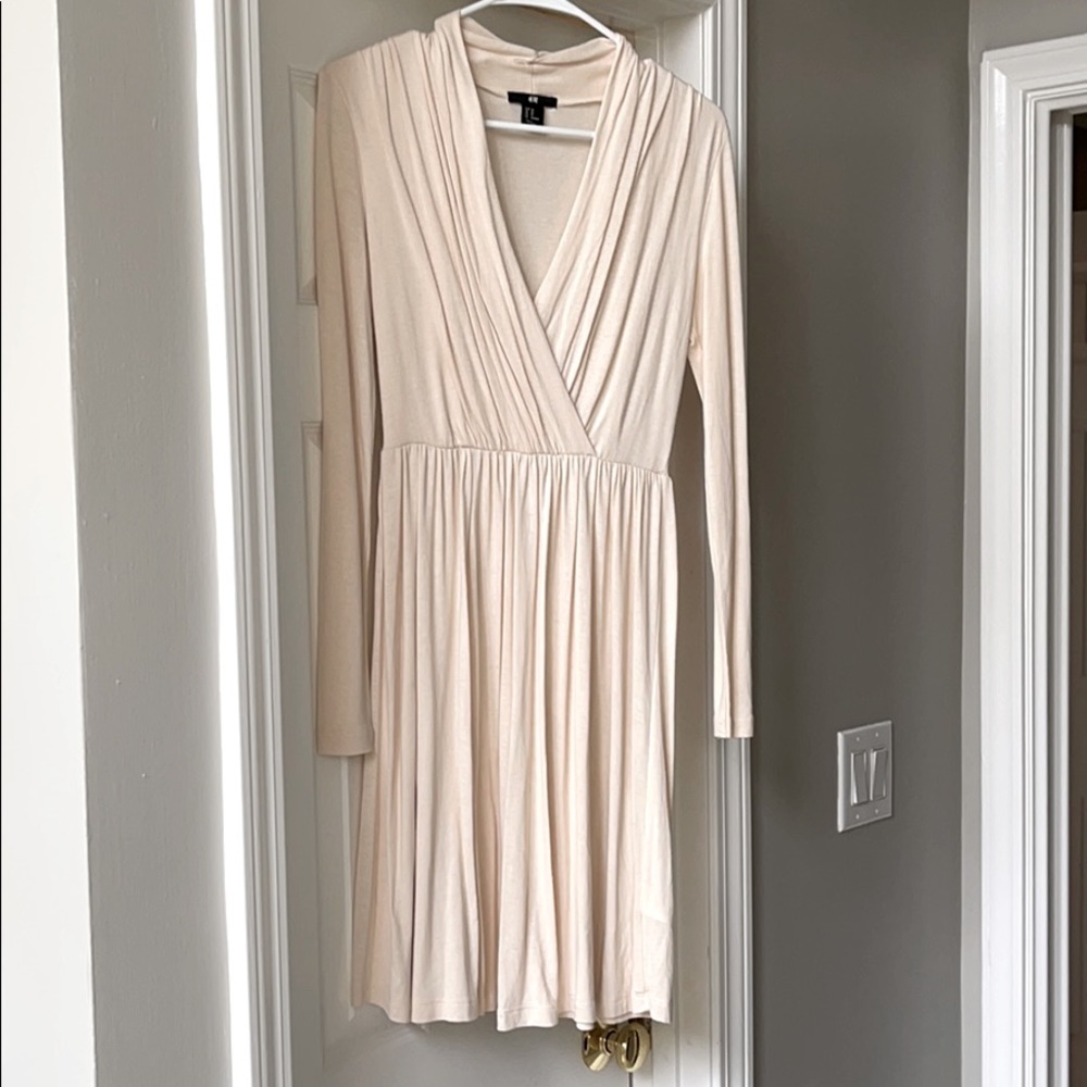 H&M off white long sleeve Dress
